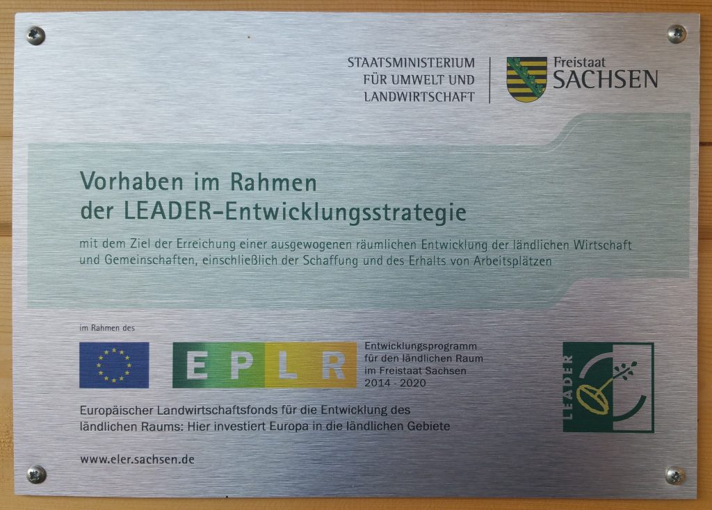 Wir haben Fördergelder für die Förderperiode 2014–2020 aus dem europäischen Landwirtschaftsfond für die Entwicklung des ländlichen Raumes in Sachsen für die Errichtung eines neuen Vereinsheims bekommen.